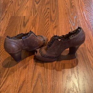 Schuler & Sons Philadelphia heels. Size 37